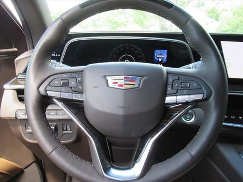 Certified 2024 Cadillac Escalade Sport w/ LPO, ONYX Package AWD/4WD image 26