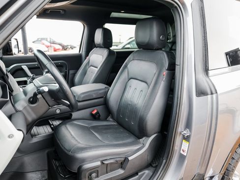 Used 2021 Land Rover Defender 90 X-Dynamic S image 5