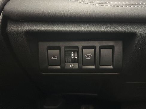 Certified 2023 Subaru Outback Limited AWD/4WD image 10