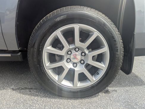 Used 2018 GMC Yukon XL Denali w/ Open Road Package image 8