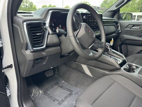 New 2025 GMC Canyon Elevation w/ Convenience Package image 13