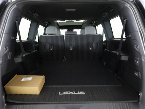 Used 2025 Lexus GX 550 image 15