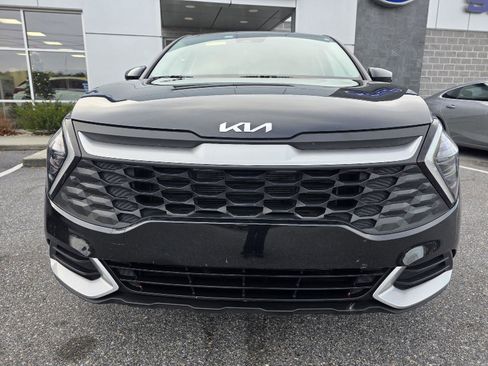 Used 2024 Kia Sportage LX image 2