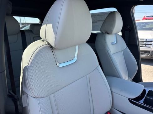New 2026 Hyundai Tucson Limited image 25