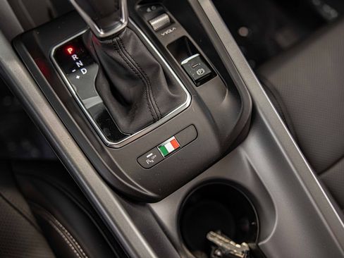 New 2025 Alfa Romeo Tonale w/ Premium Package image 31