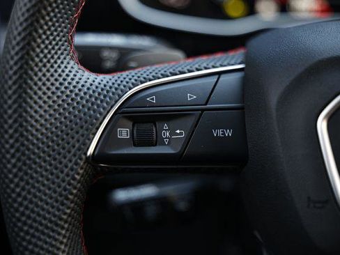 Certified 2025 Audi Q3 2.0T Premium Plus image 34