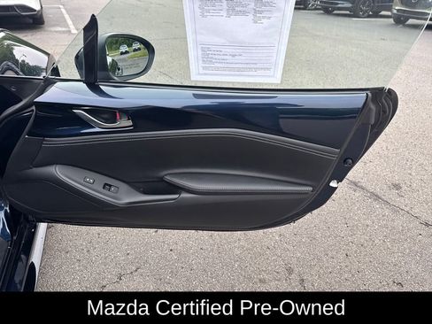 Certified 2025 MAZDA MX-5 Miata Club w/ Appearance Package RWD image 53