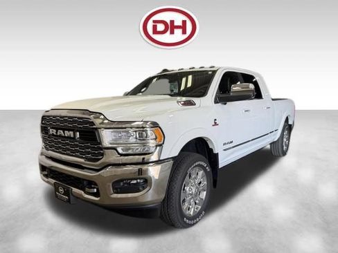 Used 2022 RAM 2500 Limited AWD/4WD image 10