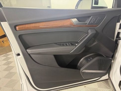 Used 2023 Audi Q5 2.0T Prestige w/ Prestige Package AWD/4WD image 20