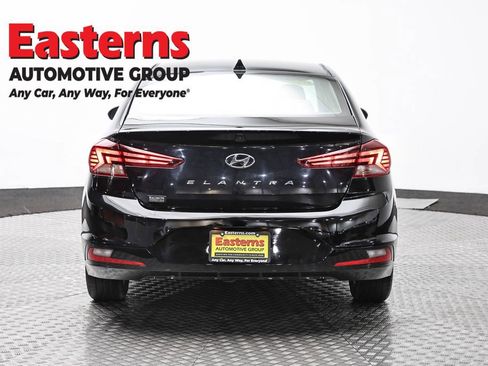 Used 2020 Hyundai Elantra SEL w/ Cargo Package (C1) FWD image 6