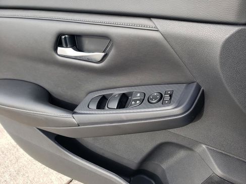 Certified 2023 Nissan Sentra SV image 28