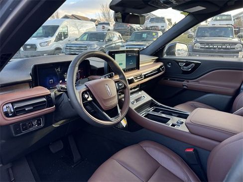 New 2026 Lincoln Aviator Reserve w/ Jet Appearance Package image 22