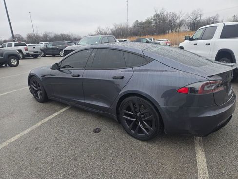 Used 2021 Tesla Model S Plaid image 8