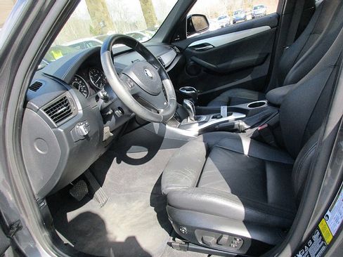 Used 2015 BMW X1 xDrive28i image 4