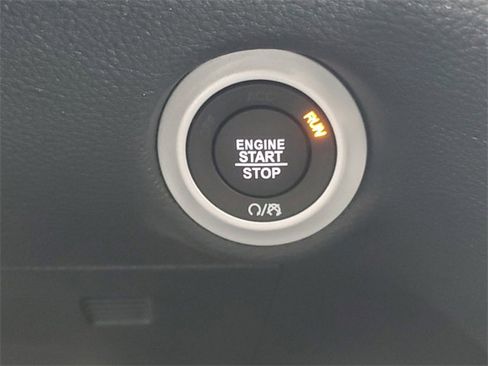 New 2026 Chrysler Pacifica Select image 23