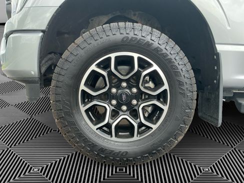 Used 2021 Ford F150 XLT w/ Equipment Group 302A High AWD/4WD image 14