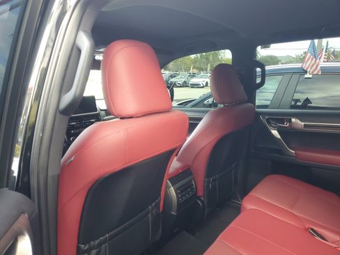Used 2023 Lexus GX 460 Premium image 11