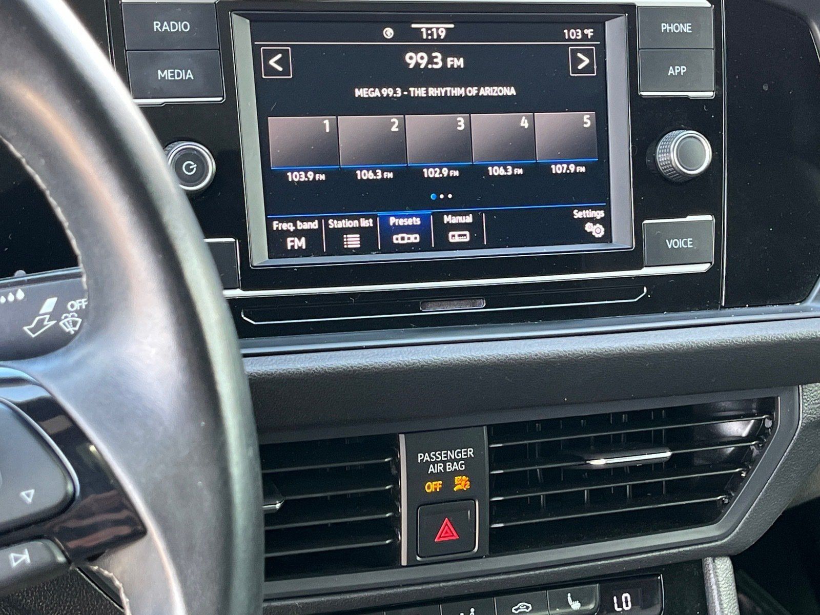 Used 2020 Volkswagen Jetta R-Line w/ R-Line Cold Weather Package FWD image 24