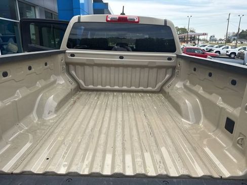 Used 2023 Chevrolet Colorado W/T RWD image 24