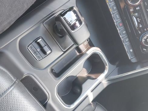 Used 2023 GMC Sierra 1500 Denali AWD/4WD image 19