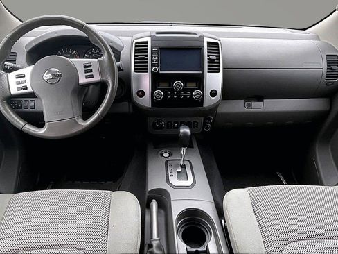 Used 2020 Nissan Frontier SV image 16