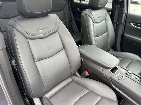 Certified 2025 Cadillac XT6 Premium Luxury w/ Technology Package image 24