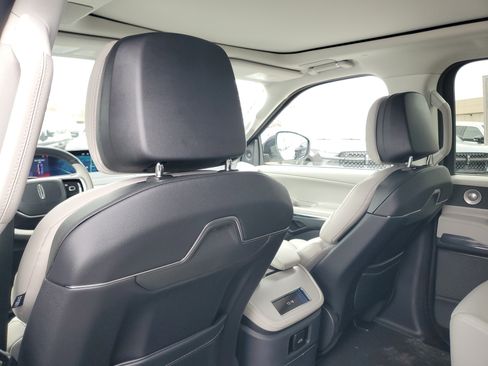 New 2026 Lincoln Navigator Reserve image 28