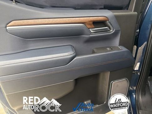 Used 2023 Chevrolet Silverado 1500 High Country w/ Technology Package image 18