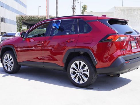 Certified 2023 Toyota RAV4 XLE Premium FWD image 5