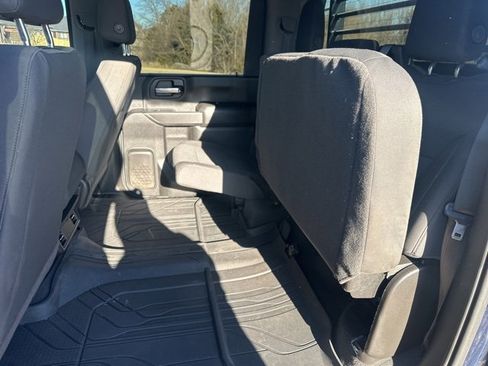 Used 2020 Chevrolet Silverado 2500 Custom w/ Custom Convenience Package image 20