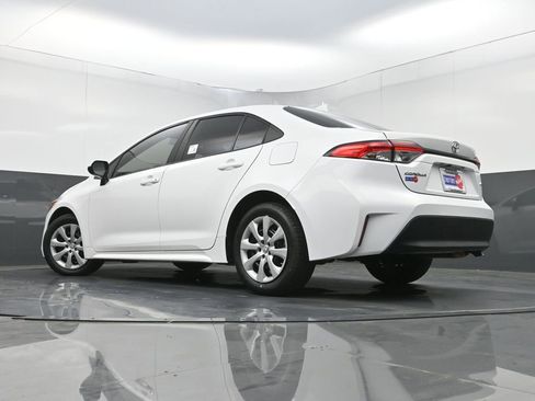 Used 2023 Toyota Corolla LE FWD image 26