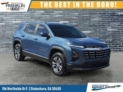 Used 2025 Chevrolet Equinox LT w/ Safety and Technology Package FWD image 8