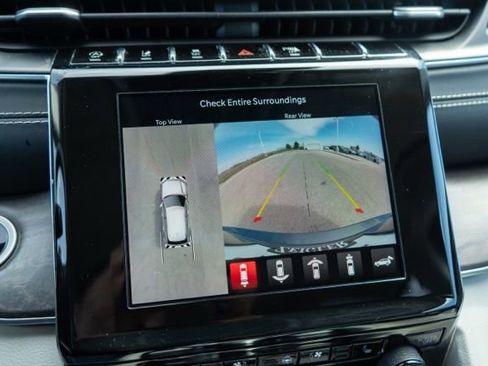 Used 2022 Jeep Grand Cherokee Overland w/ Adv Protech Group III image 21