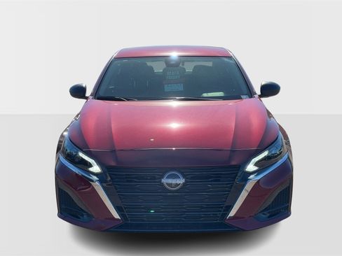 New 2025 Nissan Altima 2.5 SV image 6