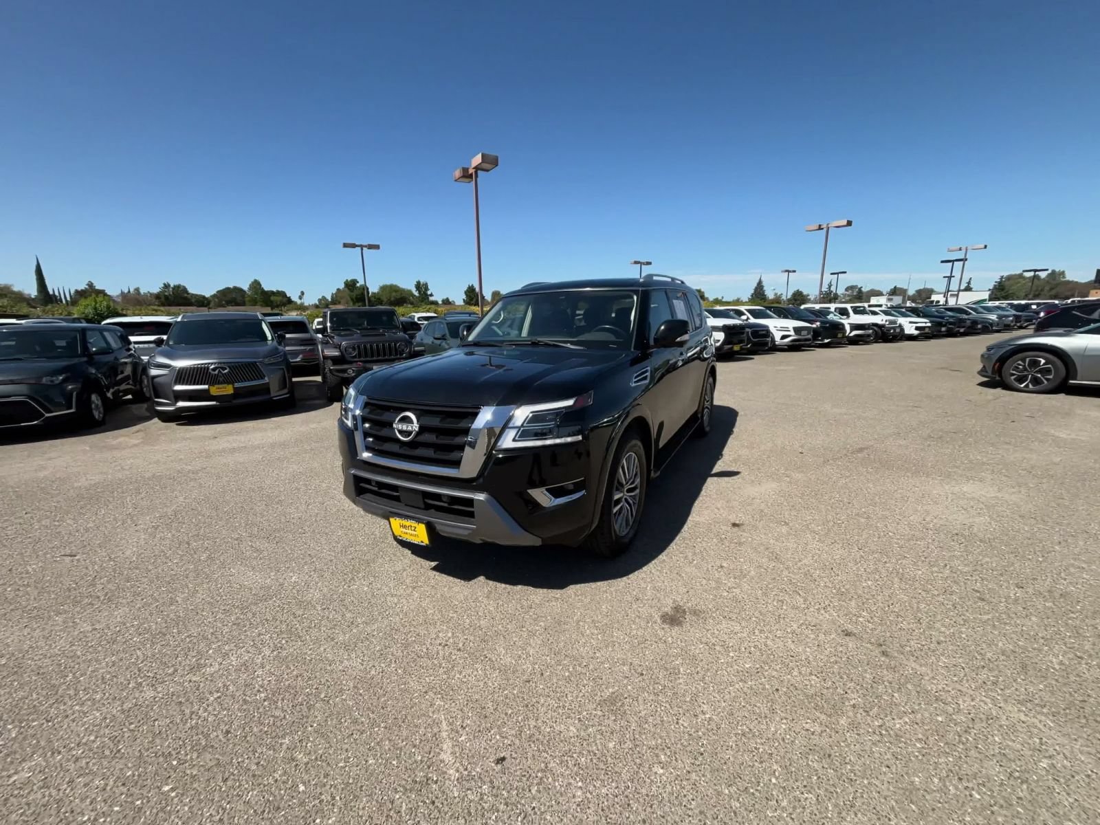 Used 2024 Nissan Armada SL RWD image 6