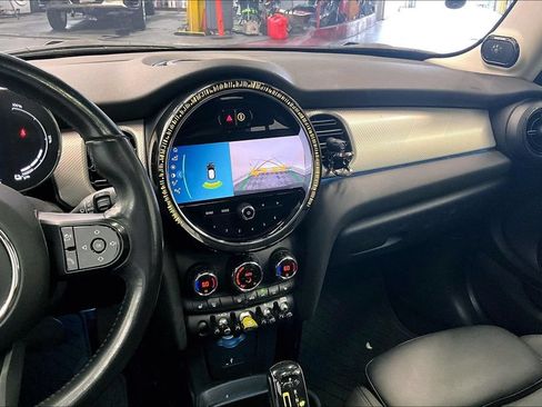 Used 2024 MINI Cooper SE FWD image 5