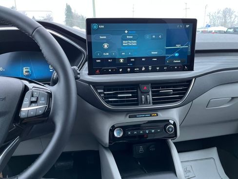 New 2026 Ford Escape Platinum w/ Premium Technology Package image 18