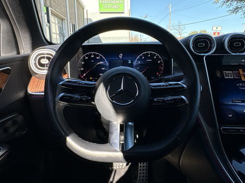 Used 2025 Mercedes-Benz GLC 300 w/ AMG Line image 14