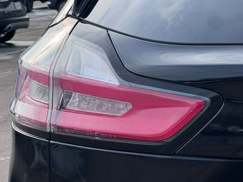 Certified 2023 Ford Edge Titanium image 12