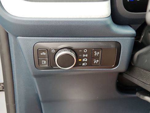 New 2025 Ford Maverick XLT w/ XLT Luxury Package image 15