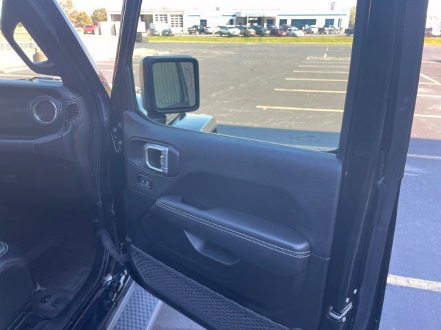 Used 2022 Jeep Wrangler Unlimited Sahara w/ Cold Weather Group AWD/4WD image 47