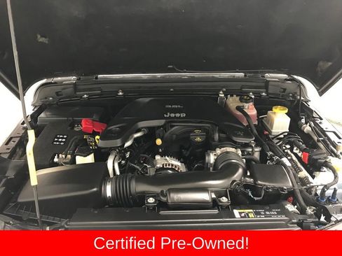 Certified 2020 Jeep Gladiator Overland image 38