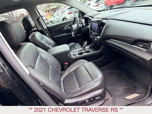 Used 2021 Chevrolet Traverse RS w/ LPO, Floor Liner Package image 9