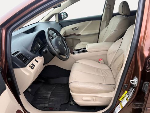 Used 2009 Toyota Venza FWD image 4