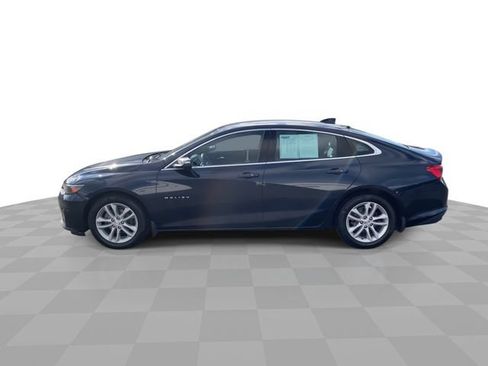 Used 2016 Chevrolet Malibu LT w/ Leather Package FWD image 5