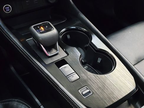 Used 2023 Nissan Rogue SL image 26