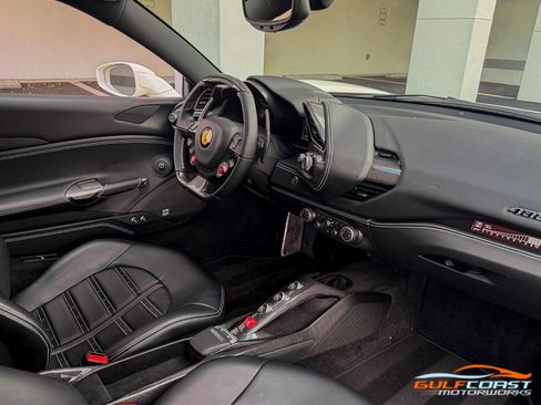 Used 2017 Ferrari 488 GTB image 36