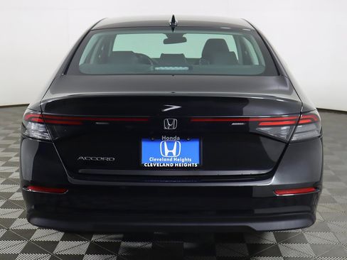 Used 2023 Honda Accord EX image 11