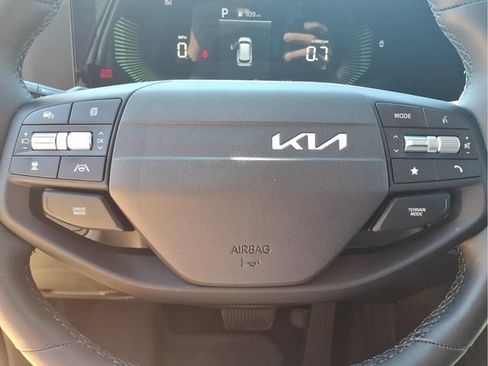 Used 2026 Kia Sportage EX AWD/4WD image 14