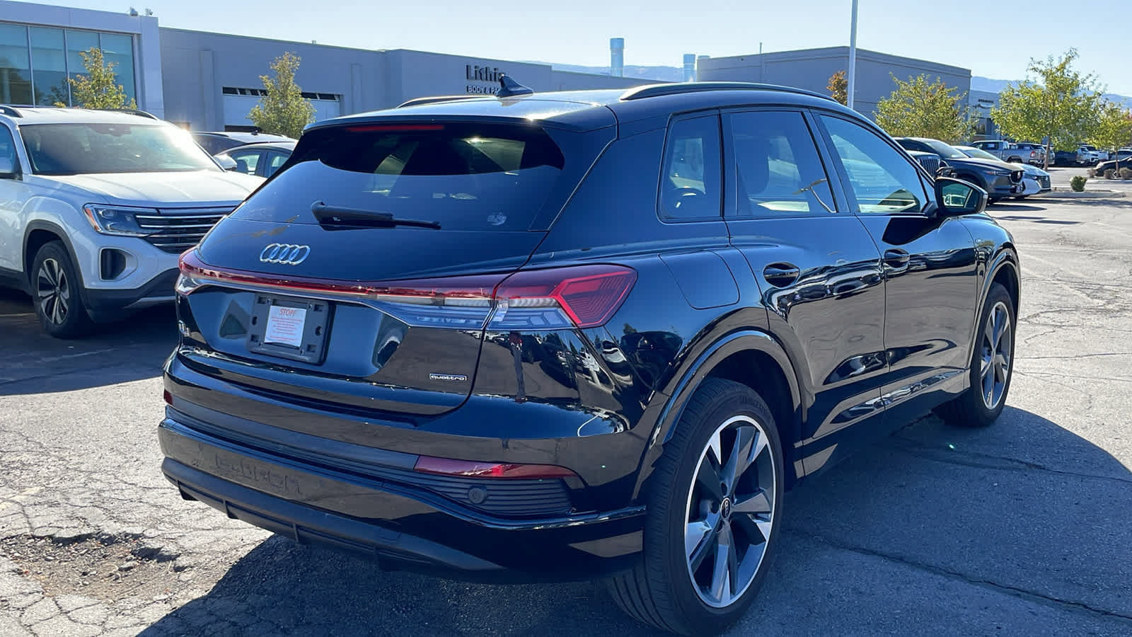 Used 2023 Audi Q4 e-tron Premium AWD/4WD image 5